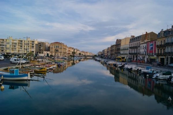 Votre guide ultime pour choisir le meilleur emplacement de camping à Sète