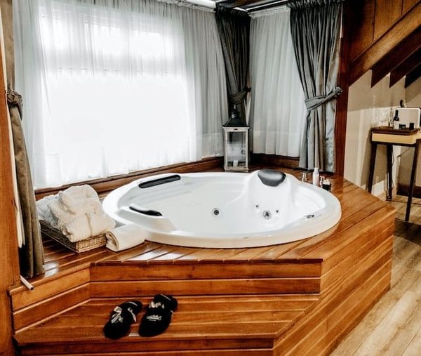 Séjour dans un mobil home avec jacuzzi dans les Landes